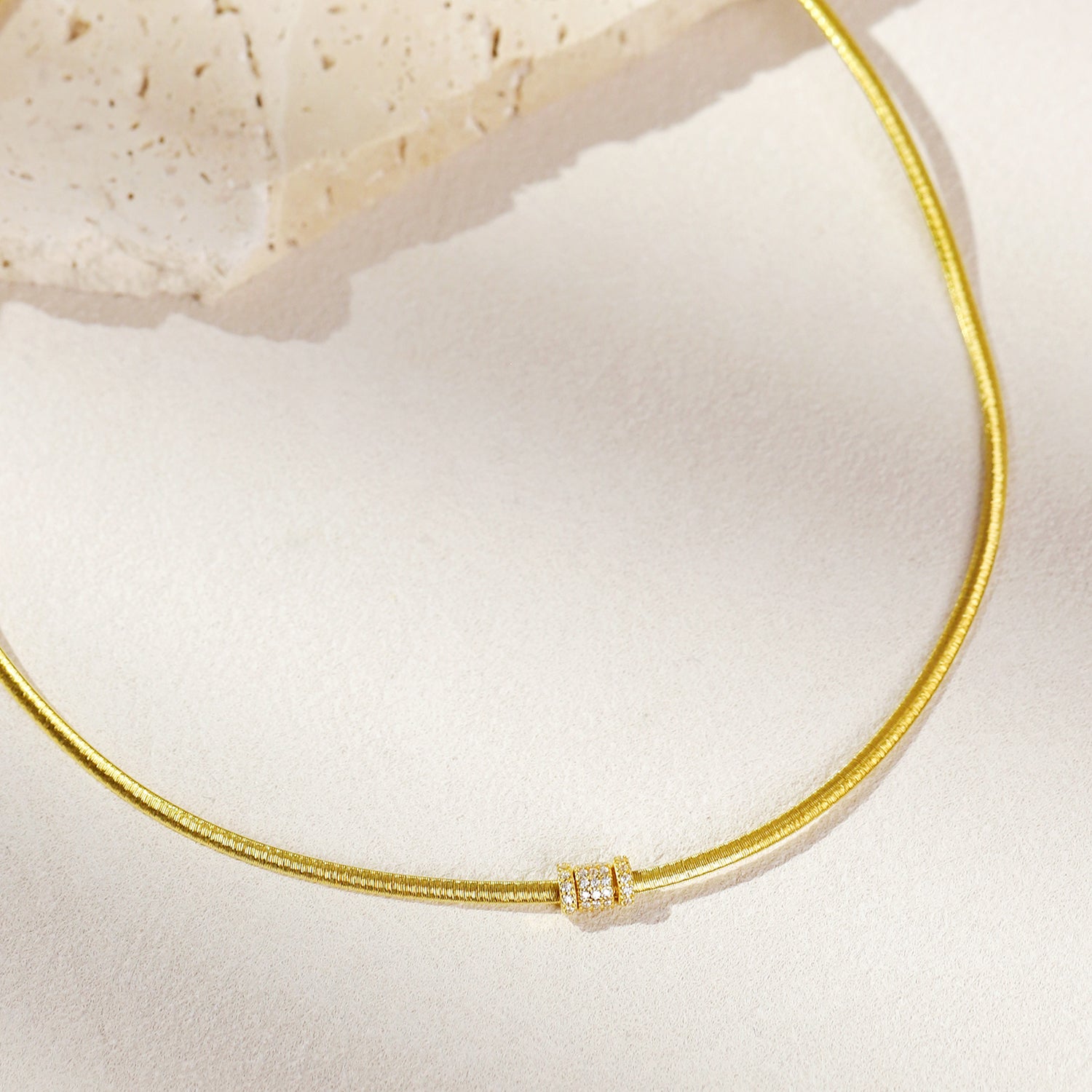 BLOOMVERE NECKLACE WITH BEADS