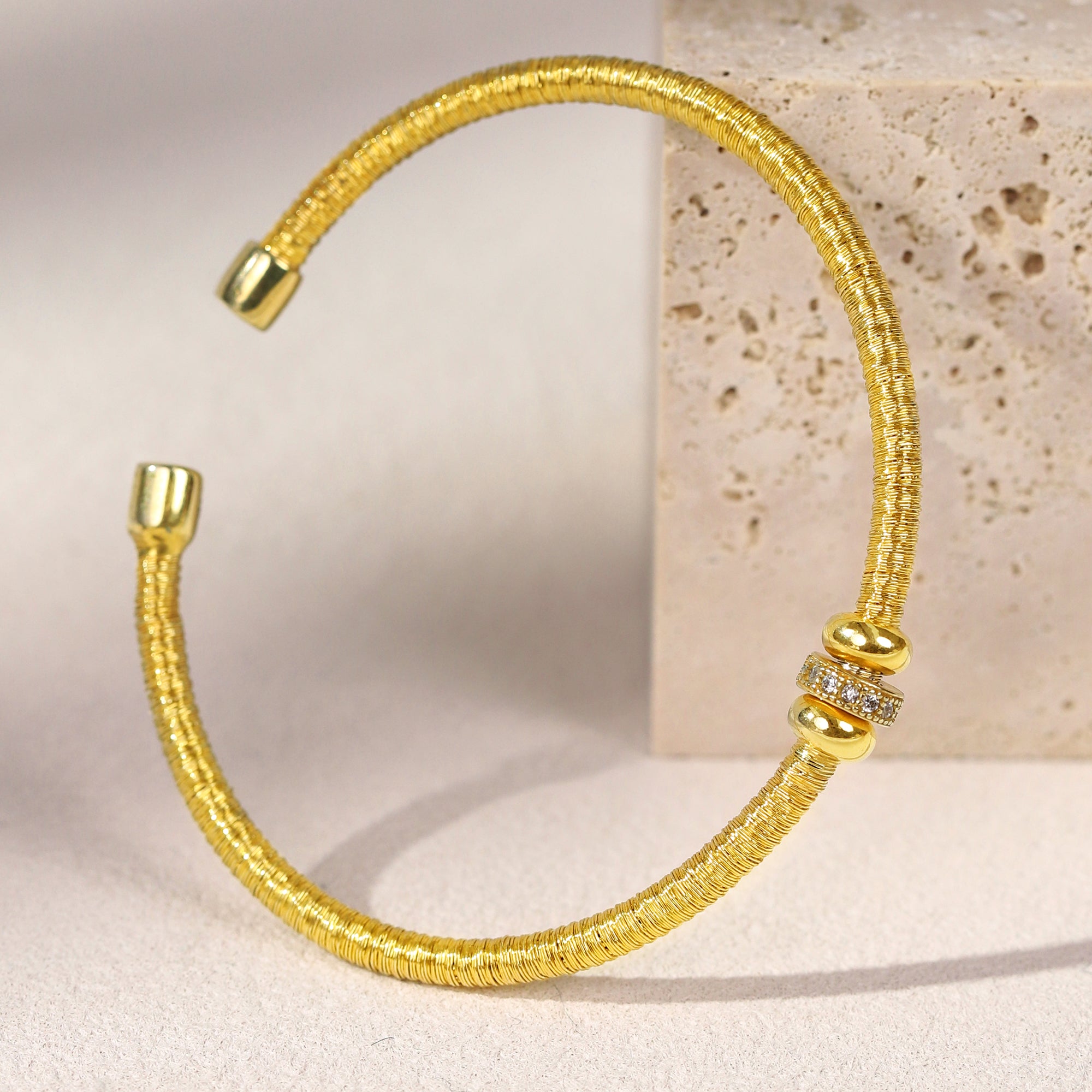 BLOOMVERE BOLD BANGLE with BEADS