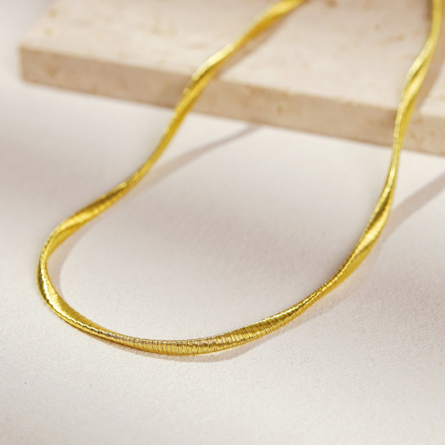 BLOOMVERE TWISTED NECKLACE