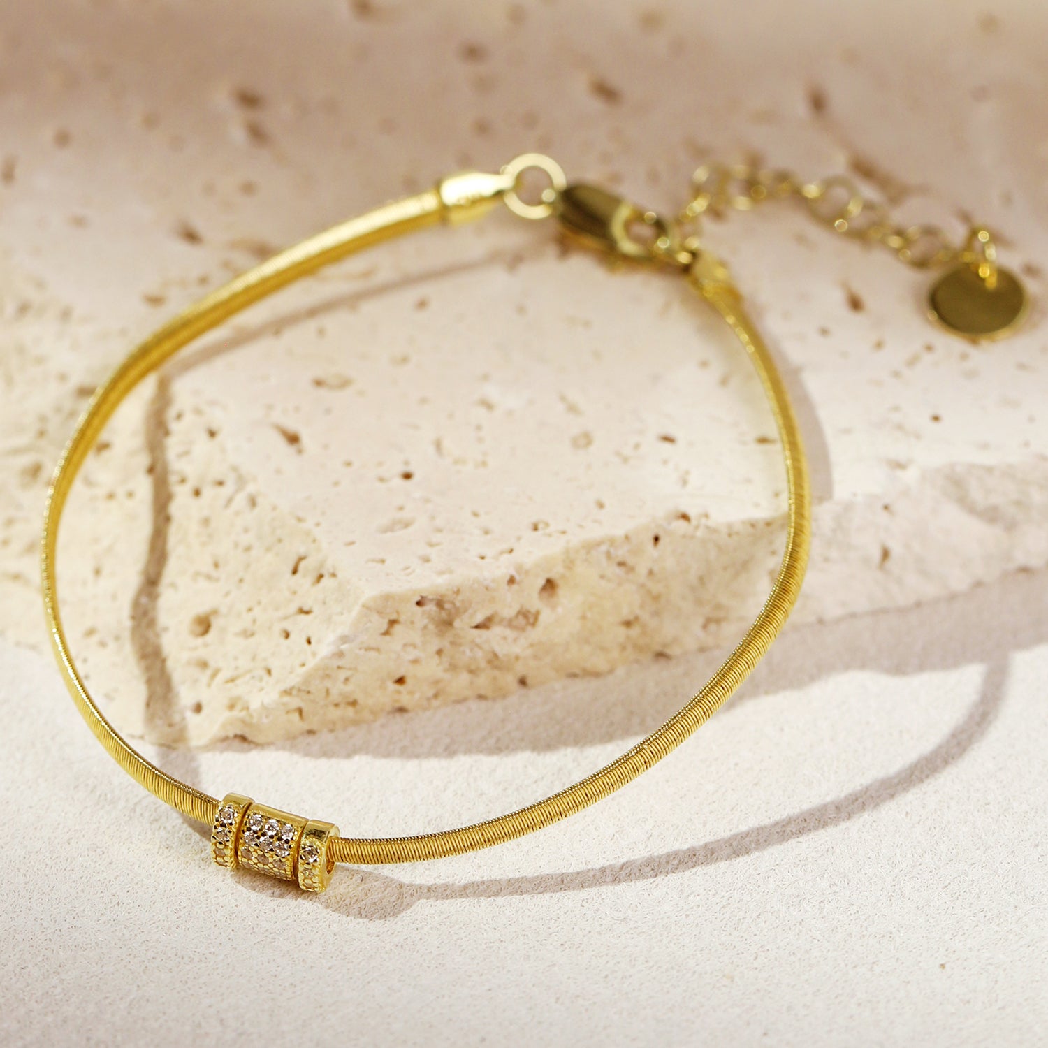 BLOOMVERE LIGHTWEIGHT BEADED BRACELET