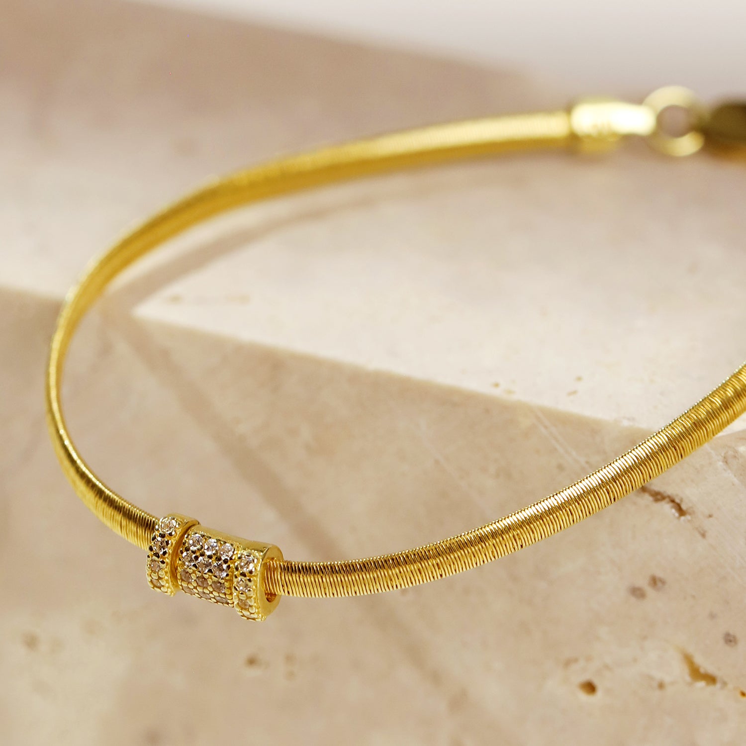 BLOOMVERE LIGHTWEIGHT BEADED BRACELET