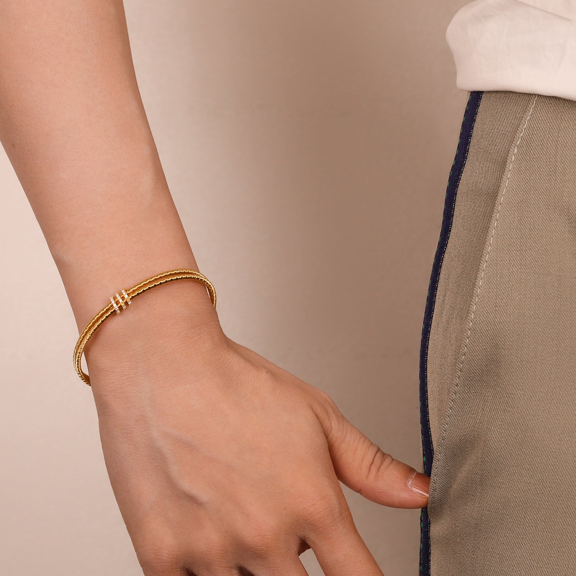 BLOOMVERE DOUBLE DIAMOND BRUSHED BRACELET