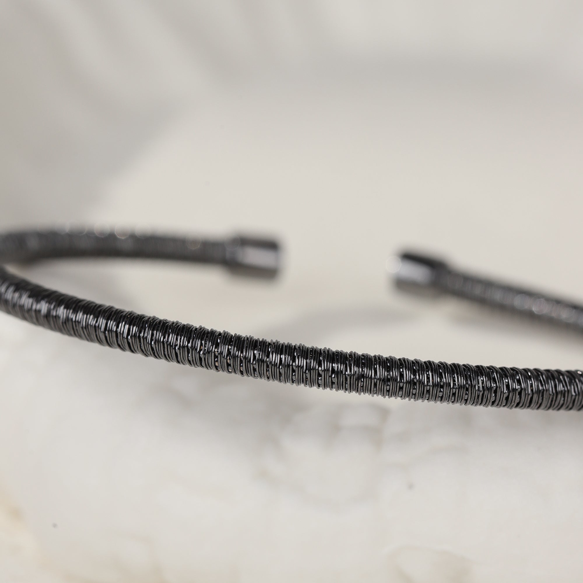 BLOOMVERE BRUSHED BLACK BANGLE