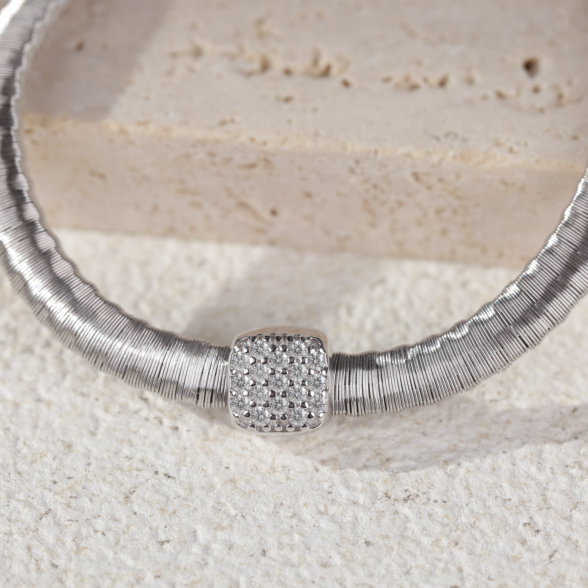 BLOOMVERE SQUARE SUGAR BEZEL ADJUSTABLE BRACELET