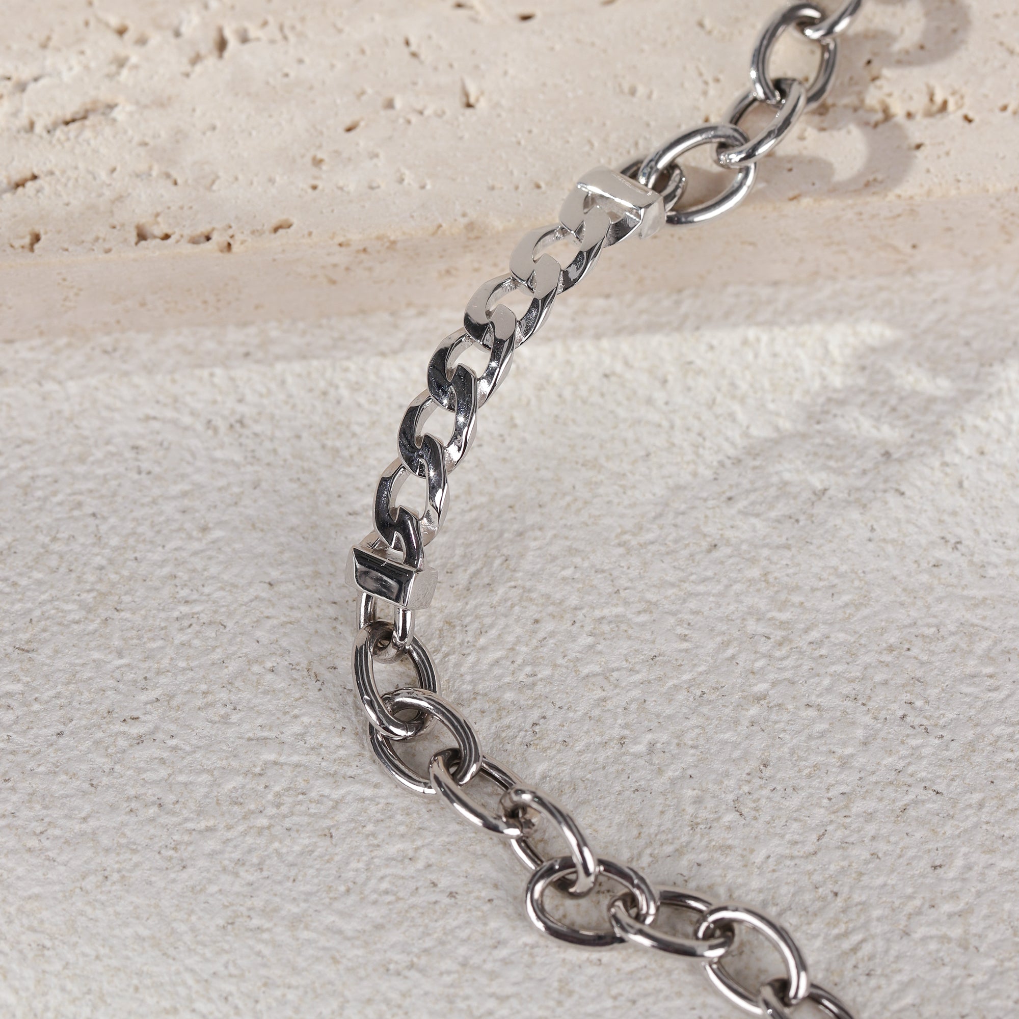 BLOOMVERE MINIMALIST DELICATE BRACELET