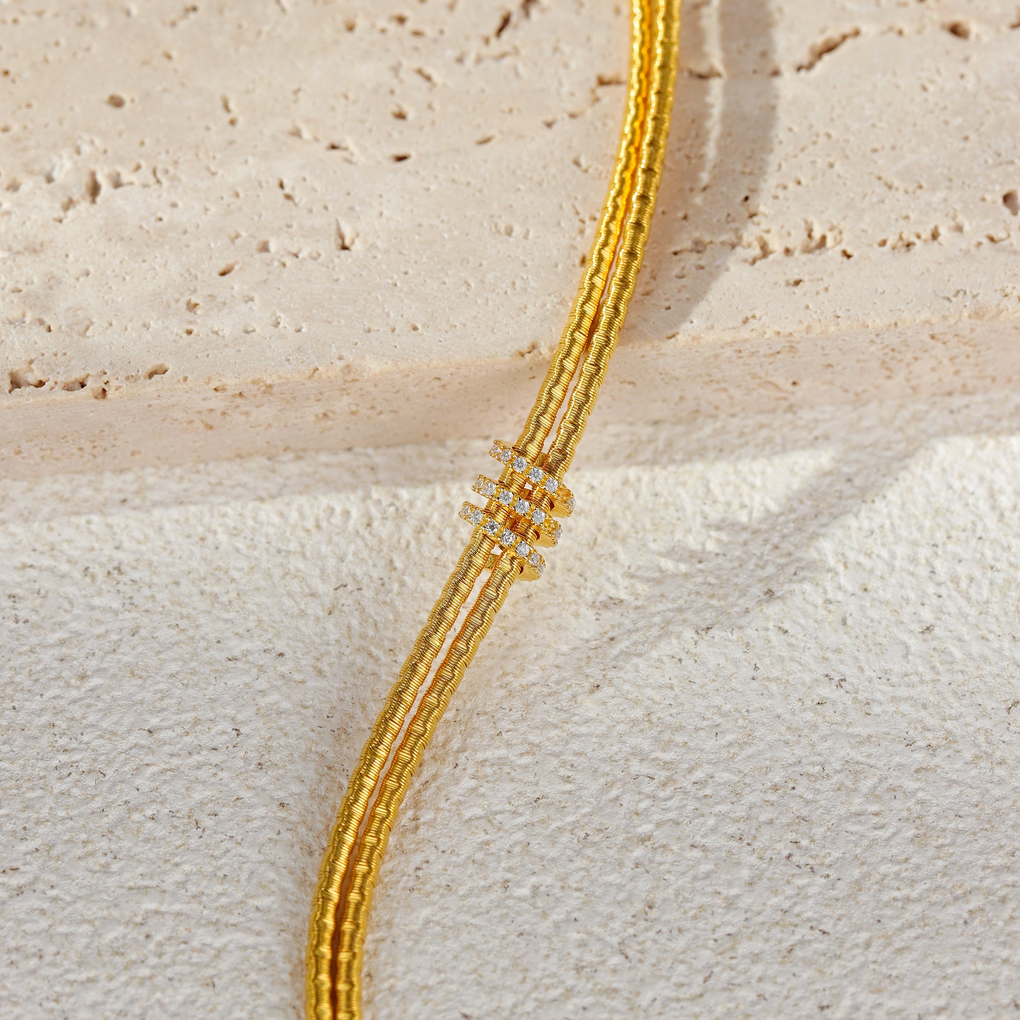 BLOOMVERE DOUBLE DIAMOND BRUSHED BRACELET