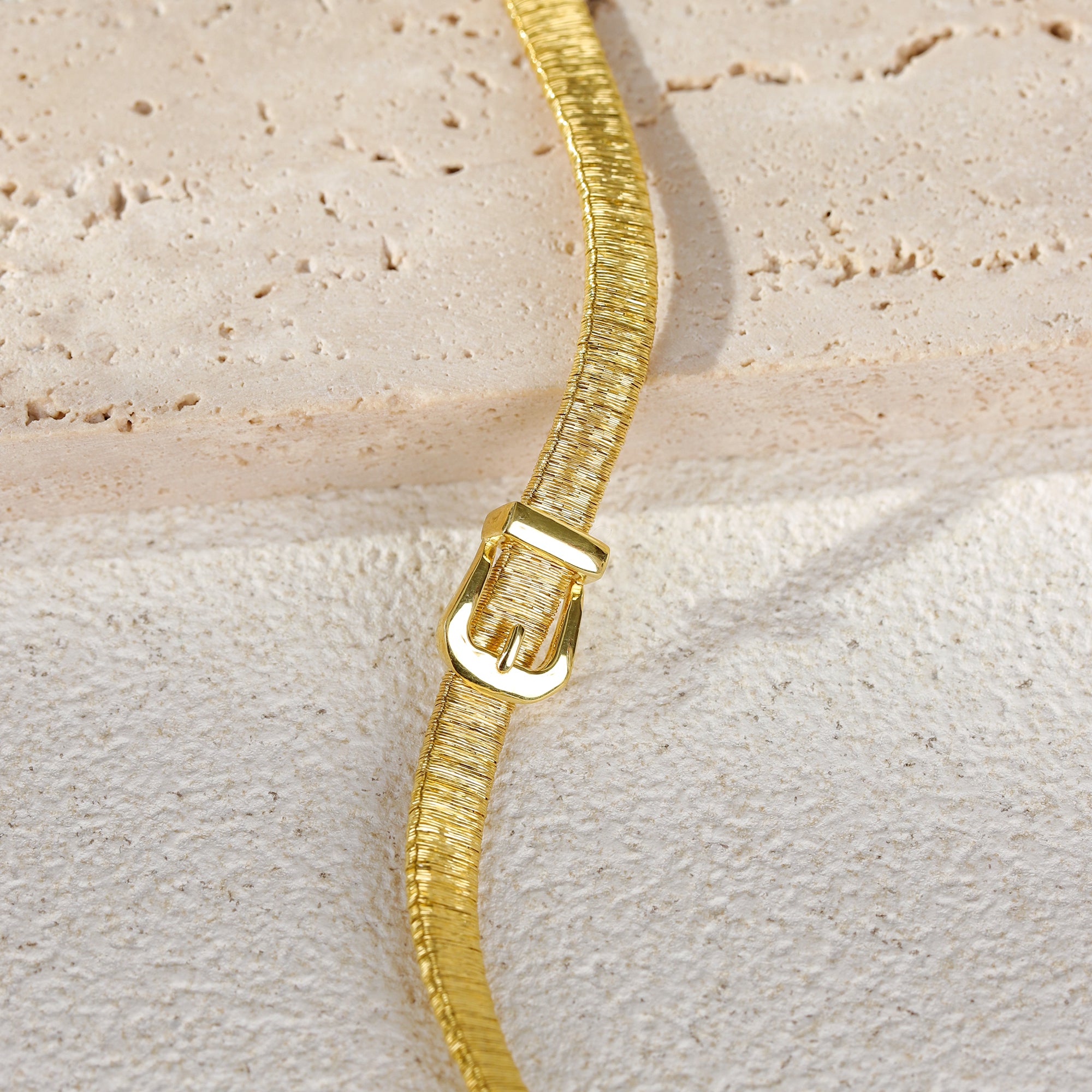 BLOOMVERE ADJUSTABLE BAND BRACELET (GOLD)