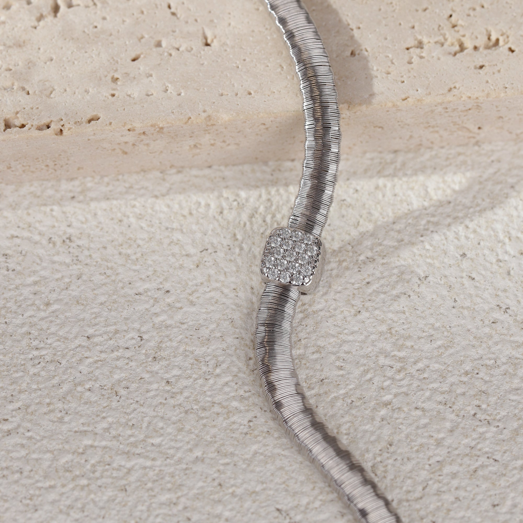 BLOOMVERE SQUARE SUGAR BEZEL ADJUSTABLE BRACELET