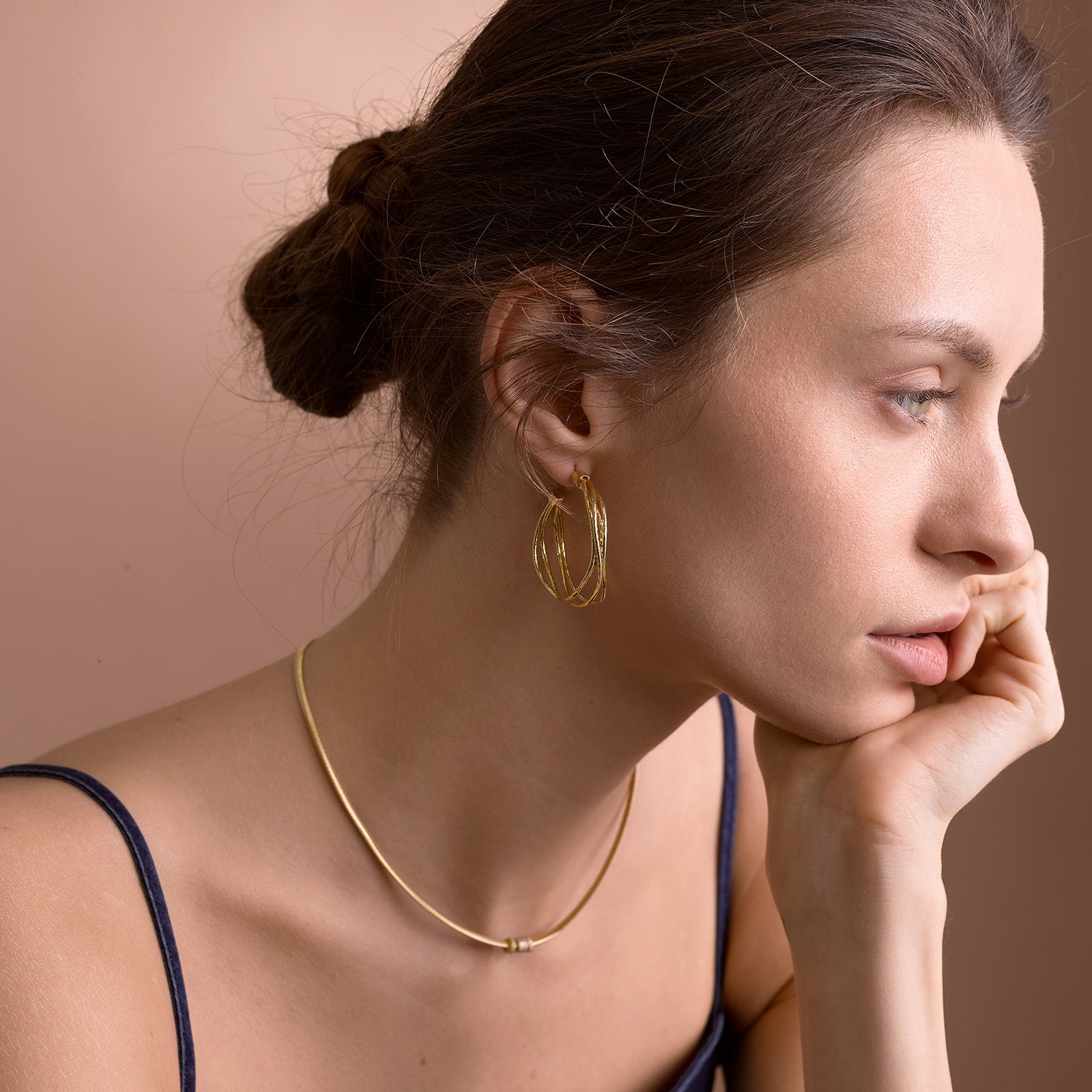 BLOOMVERE CROSSING EARRINGS