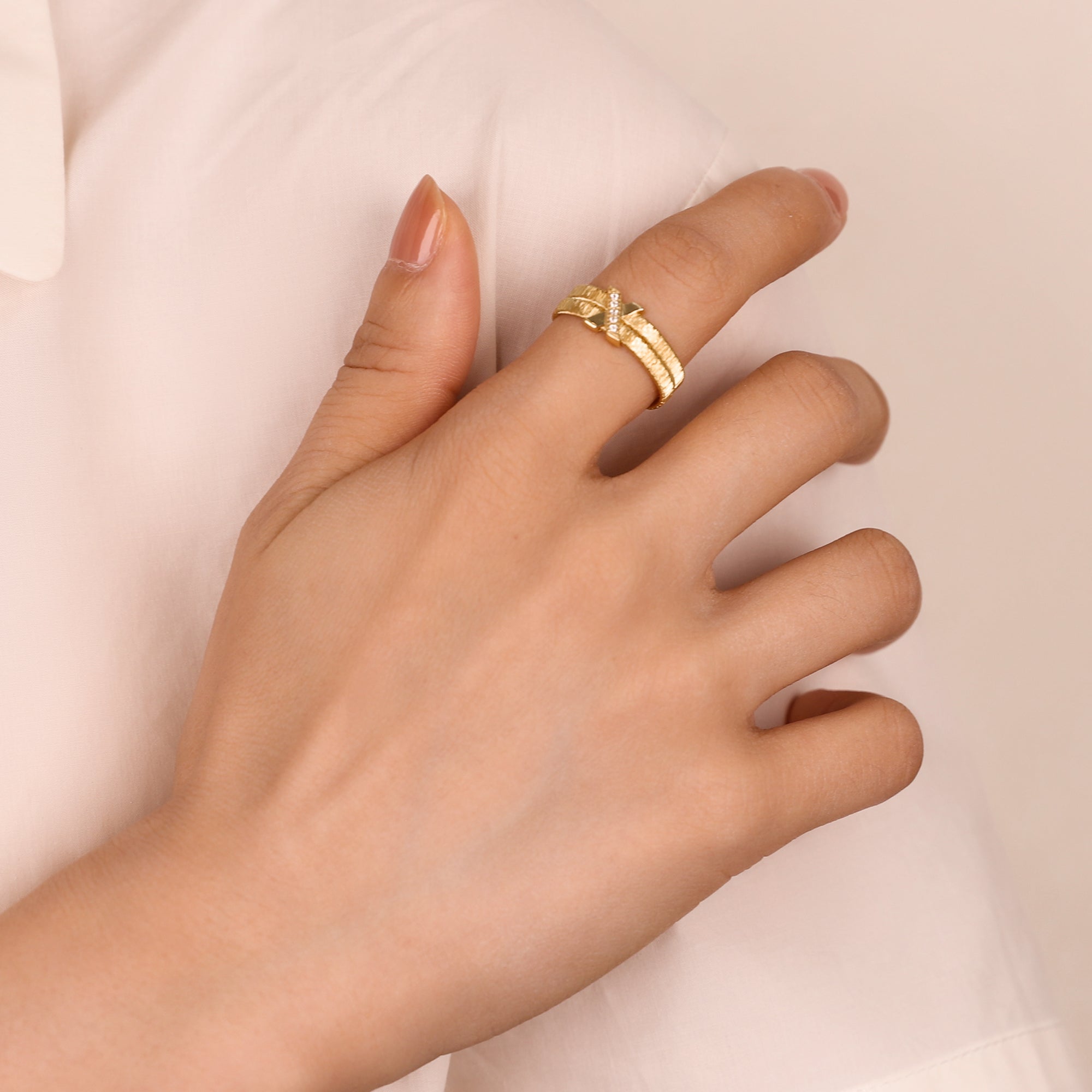 BLOOMVERE WIDE SHINY DIAMOND RING (GOLD)