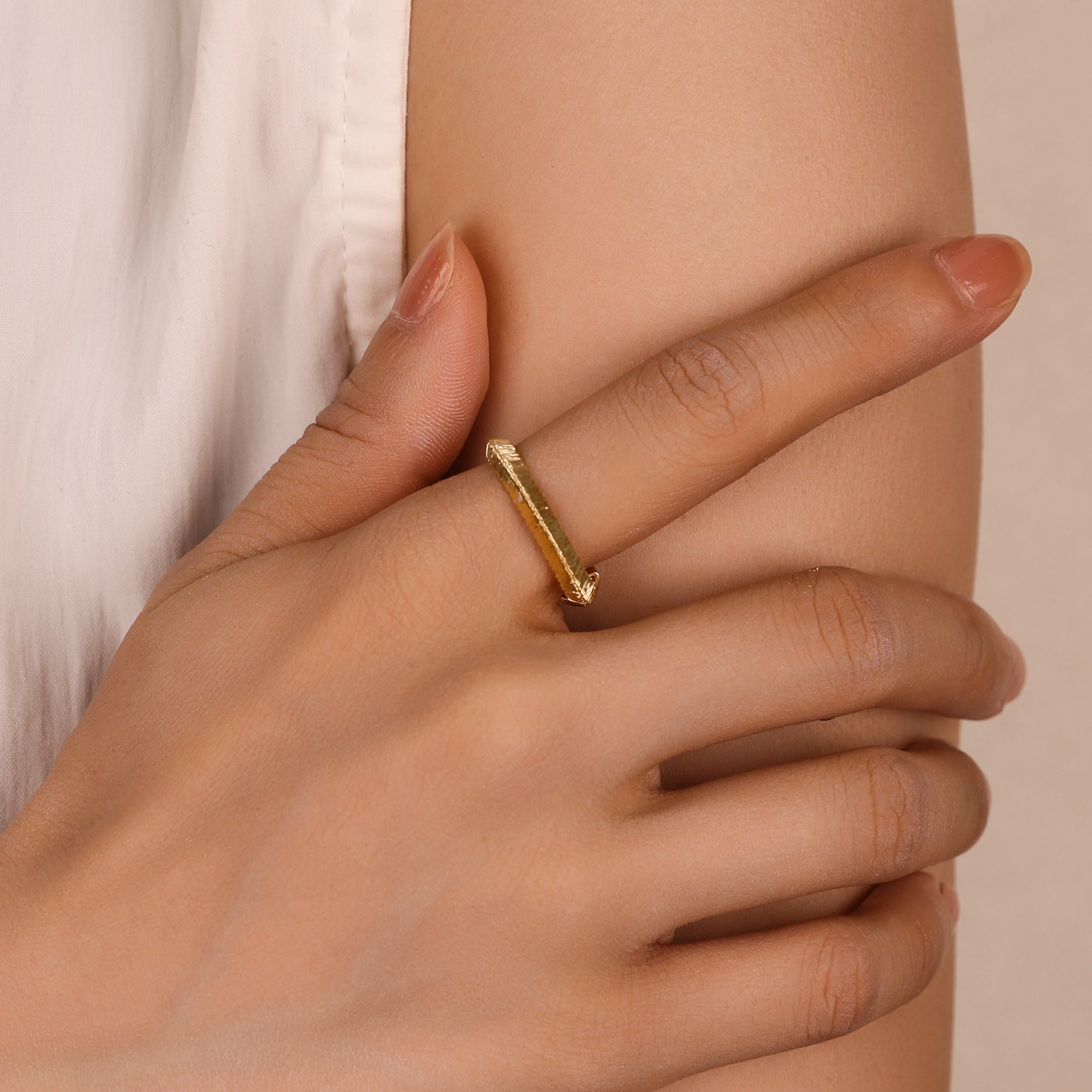 BLOOMVERE BRUSHED RING (GOLD)