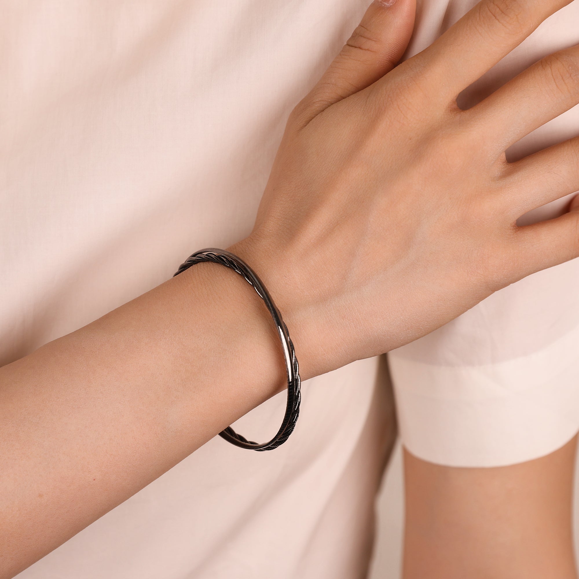 BLOOMVERE IRREGULAR STACKABLE BANGLE