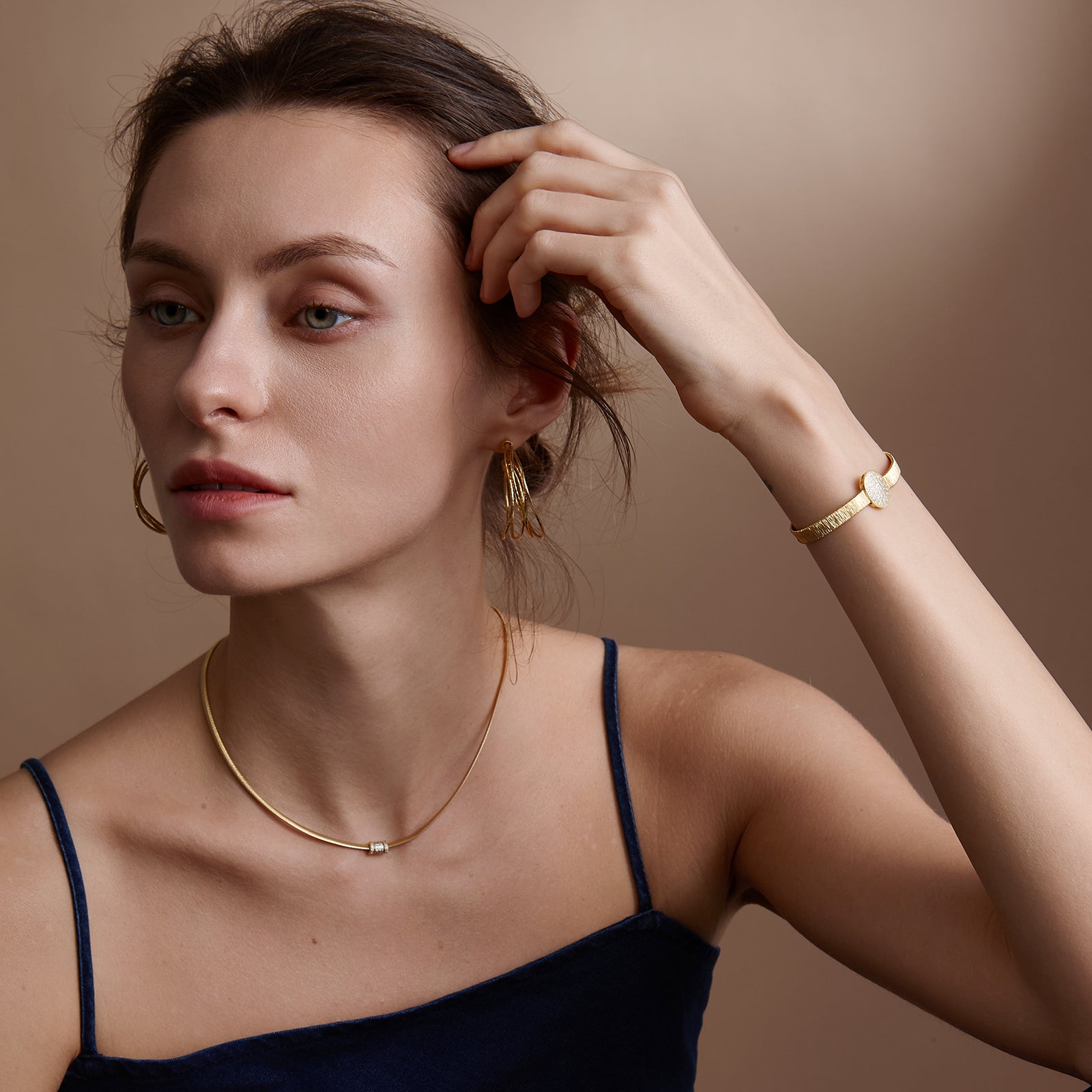 BLOOMVERE DAINTY GOLD BRACELET