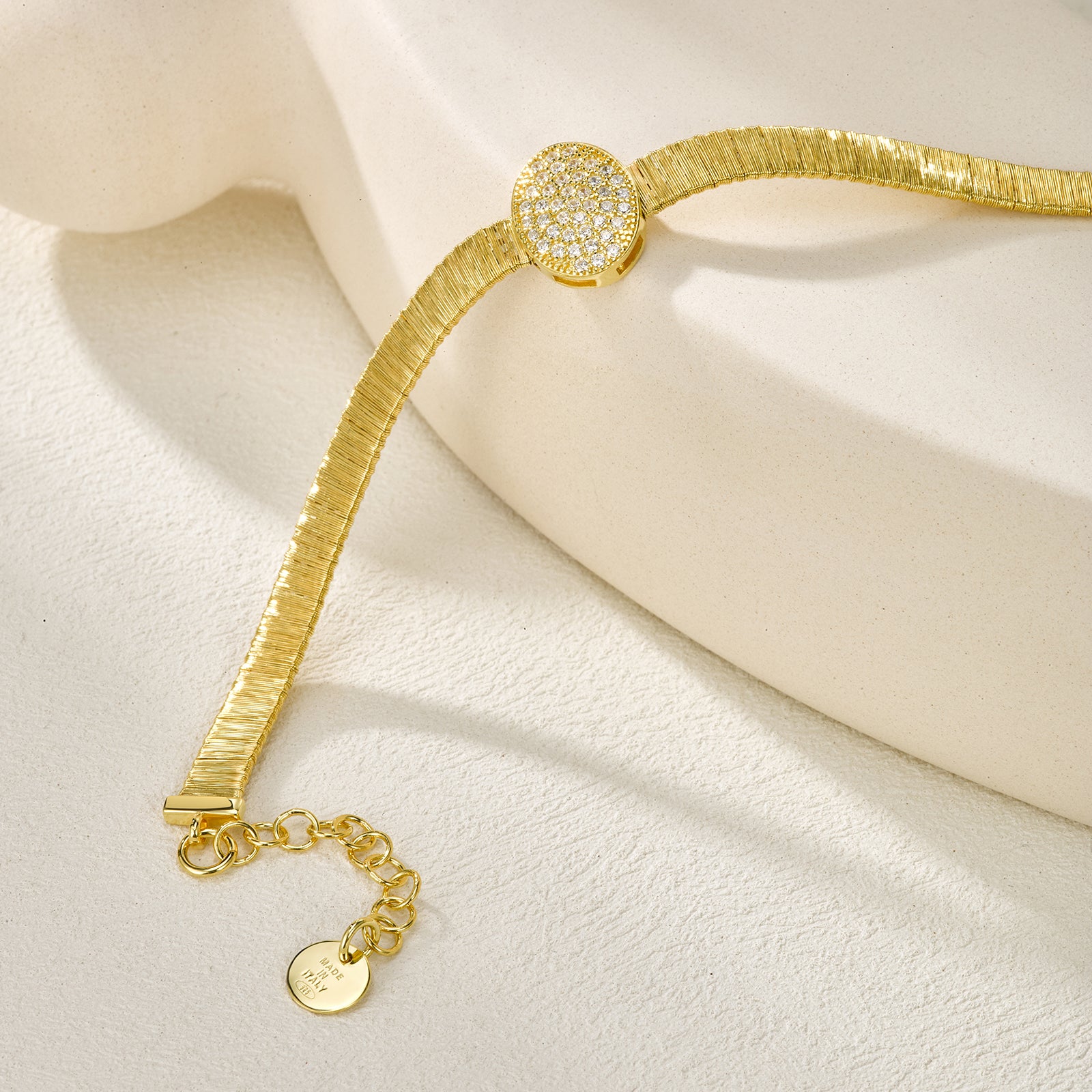 BLOOMVERE DAINTY GOLD BRACELET