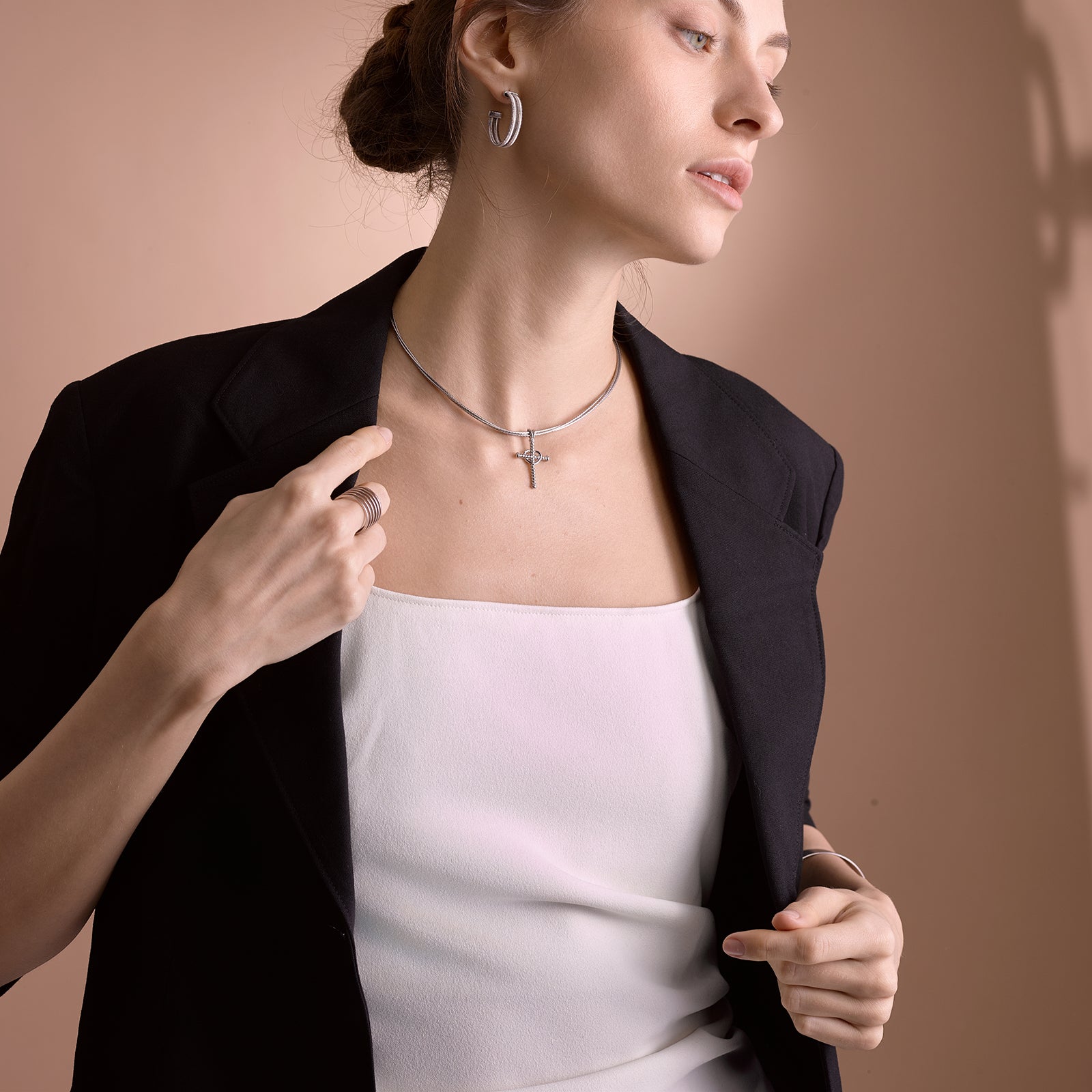 BLOOMVERE 2-STRAND COIL HOOP EARRINGS