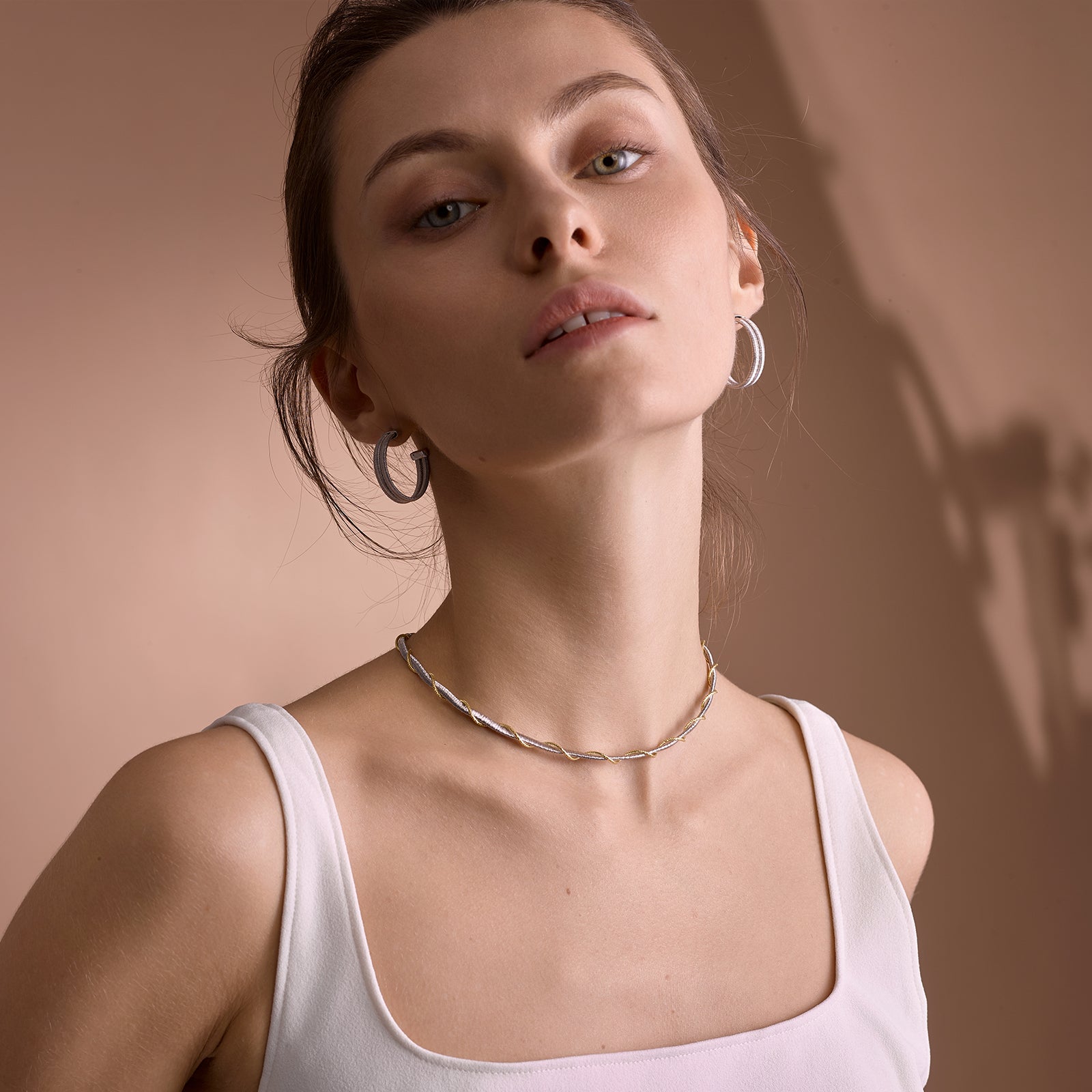 BLOOMVERE WRAP AROUND NECKLACE