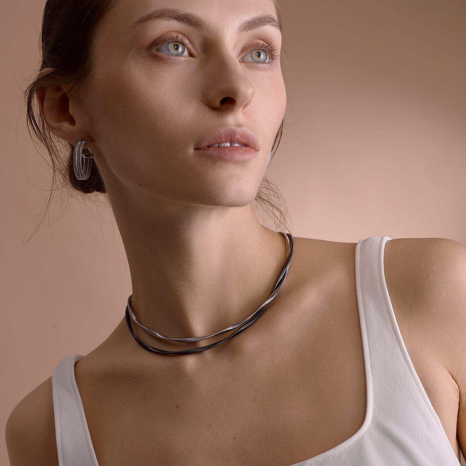 BLOOMVERE 2-STRAND COIL NECKLACE