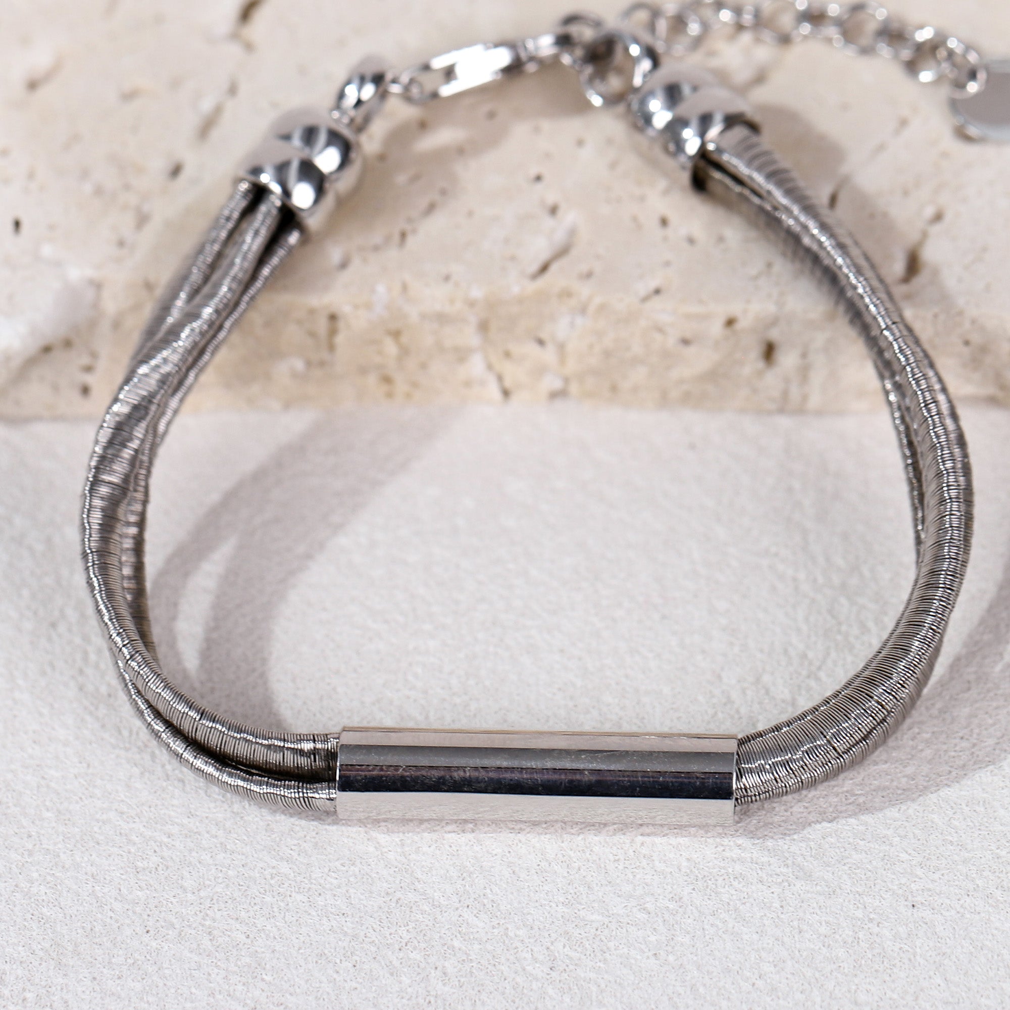 BLOOMVERE 3-STRAND COIL BRACELET