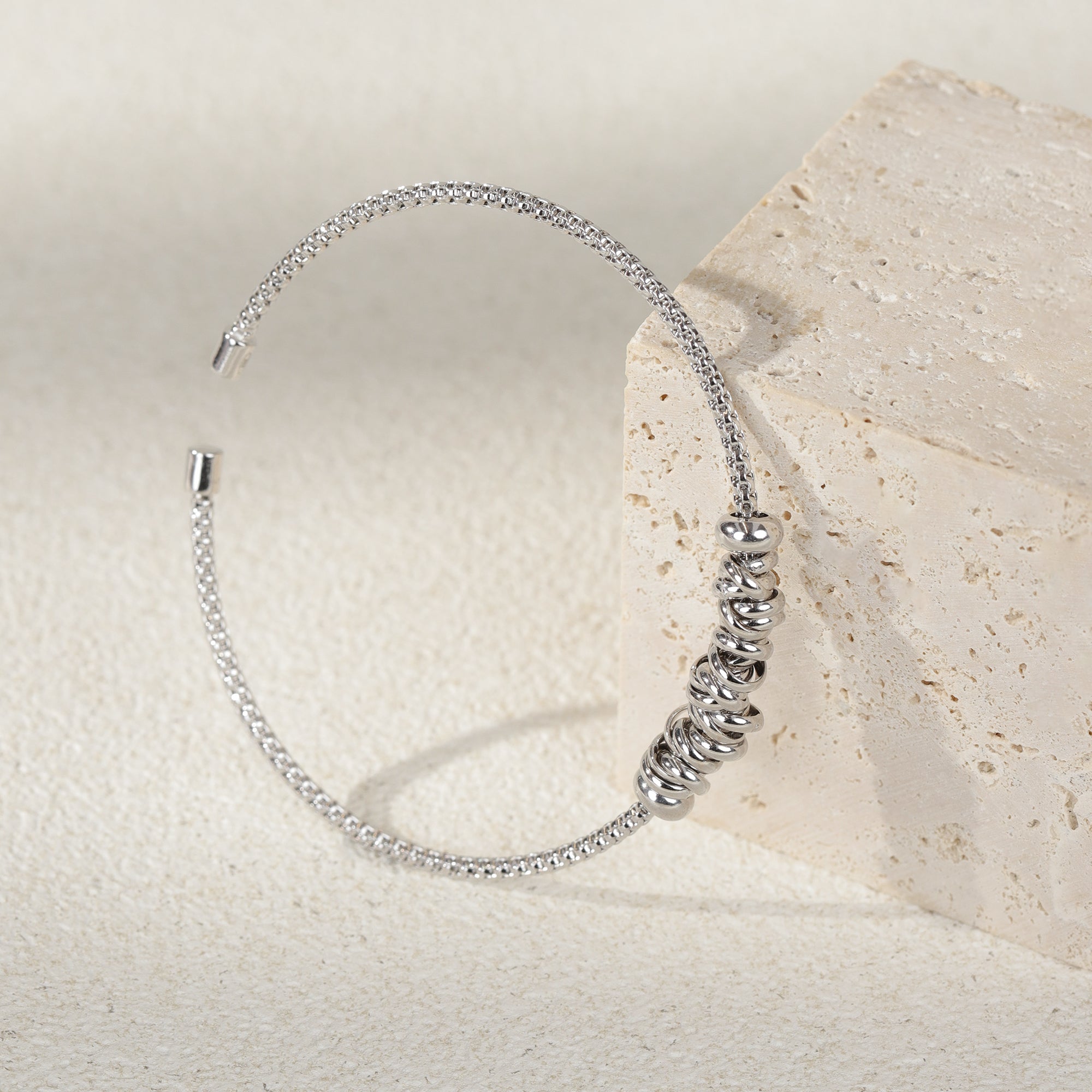 BLOOMVERE COILED WEALTH BANGLE