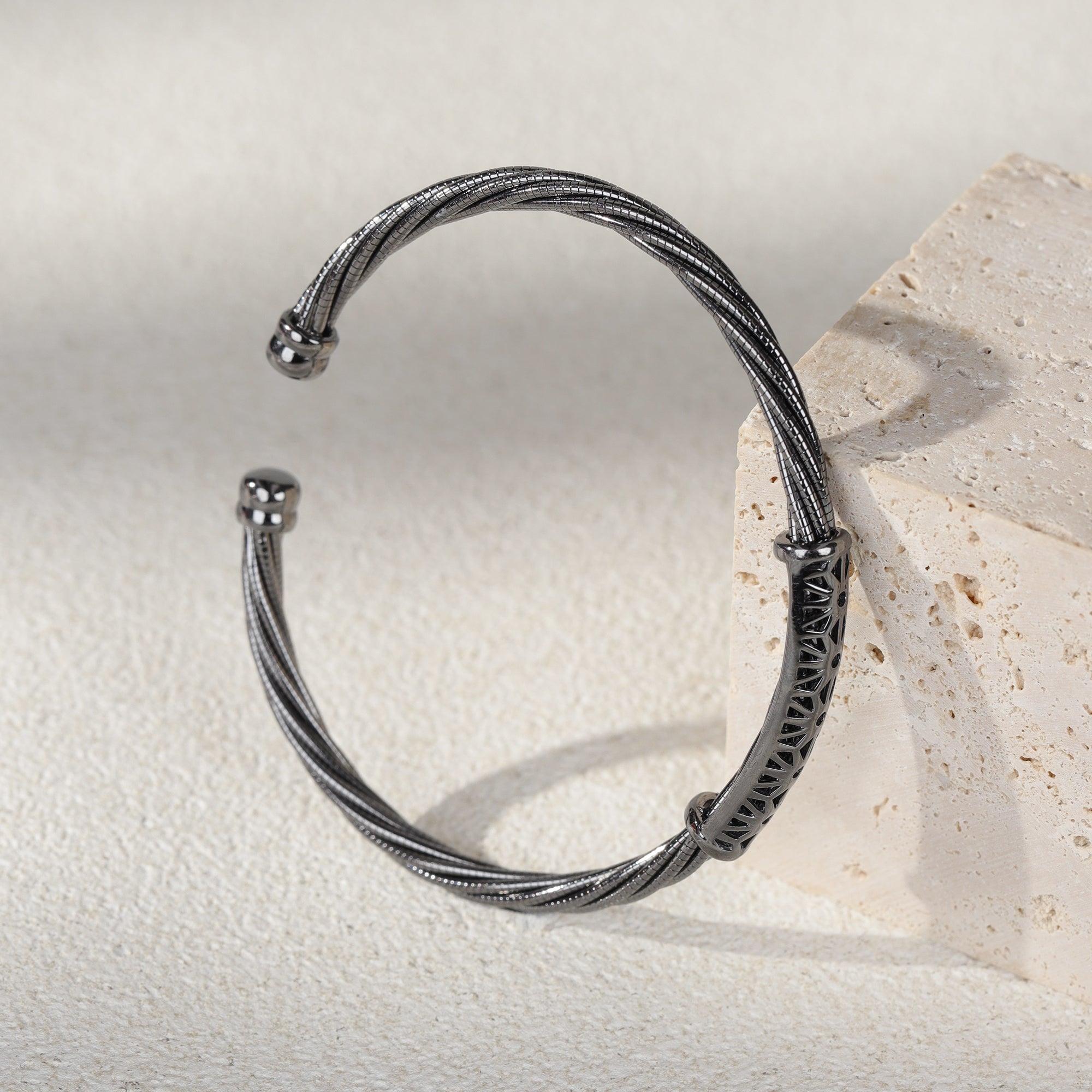 BLOOMVERE SILVER VINTAGE BANGLE