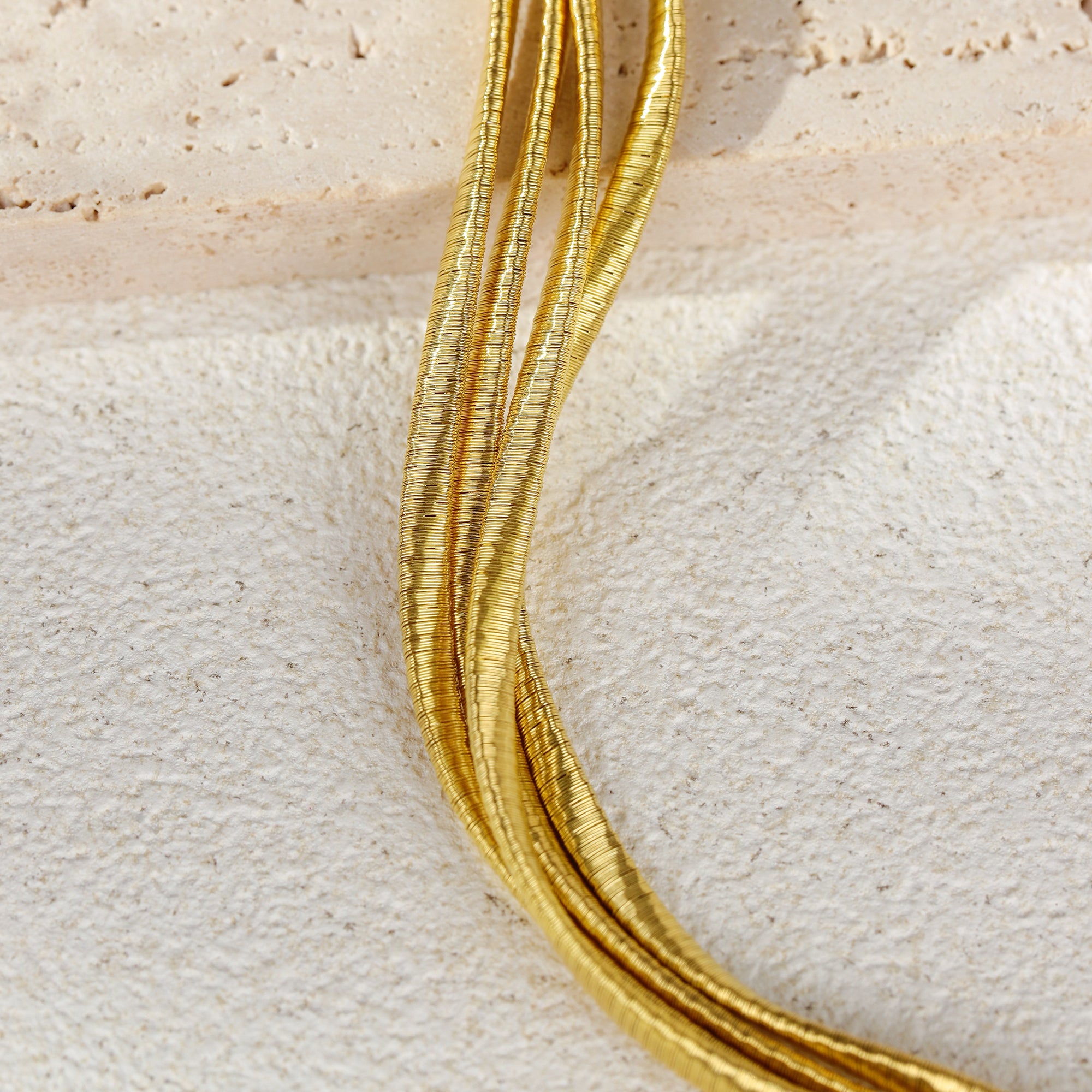 BLOOMVERE THREE-LAYER SIMPLE BRACELET