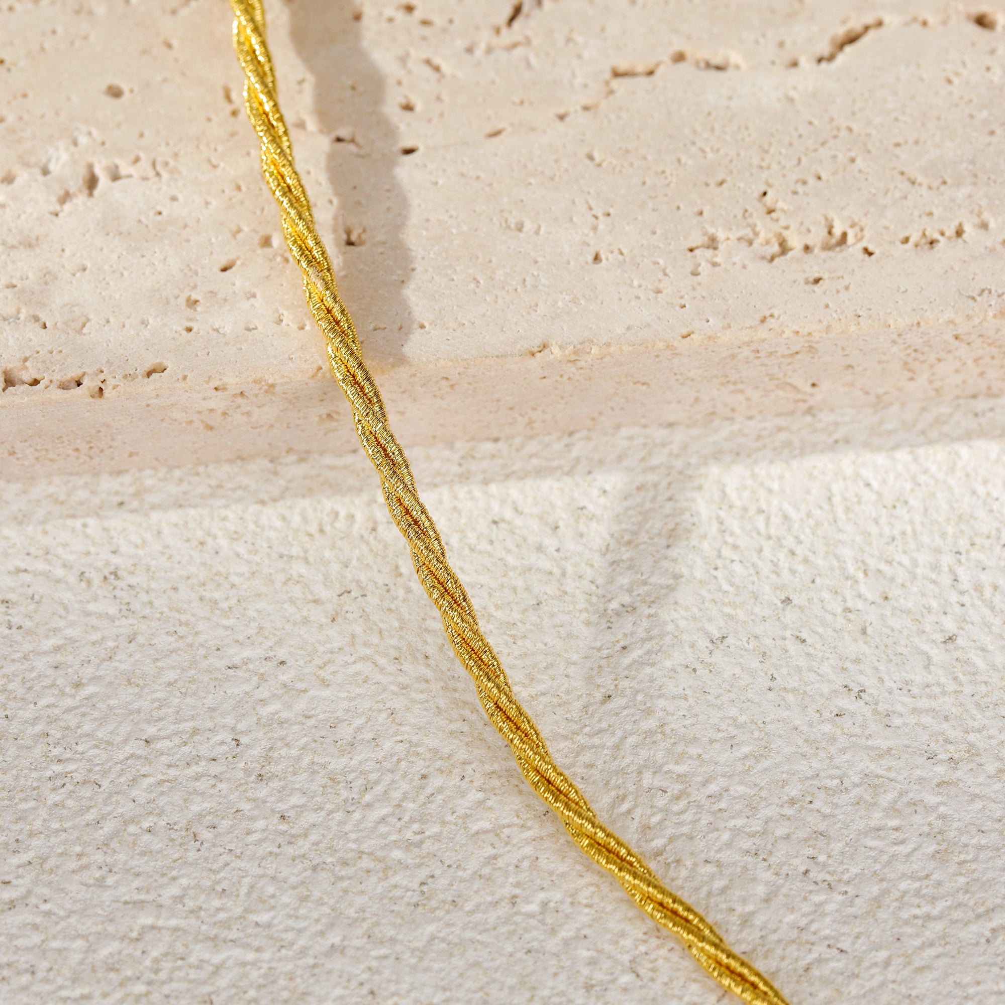 BLOOMVERE ADJUSTABLE TWIST ROPE BRACELET