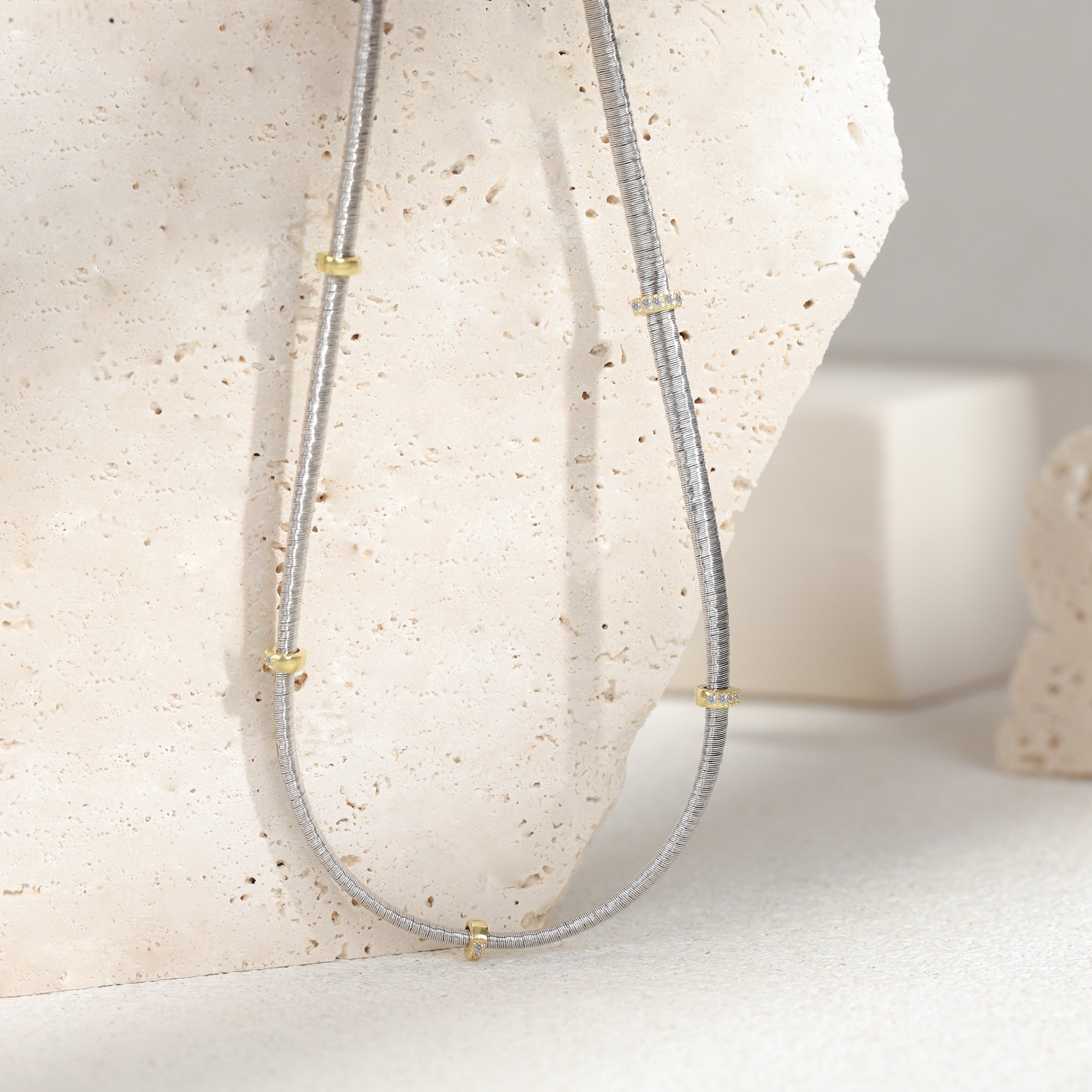 BLOOMVERE BEADED EVERYDAY PENDANT NECKLACE