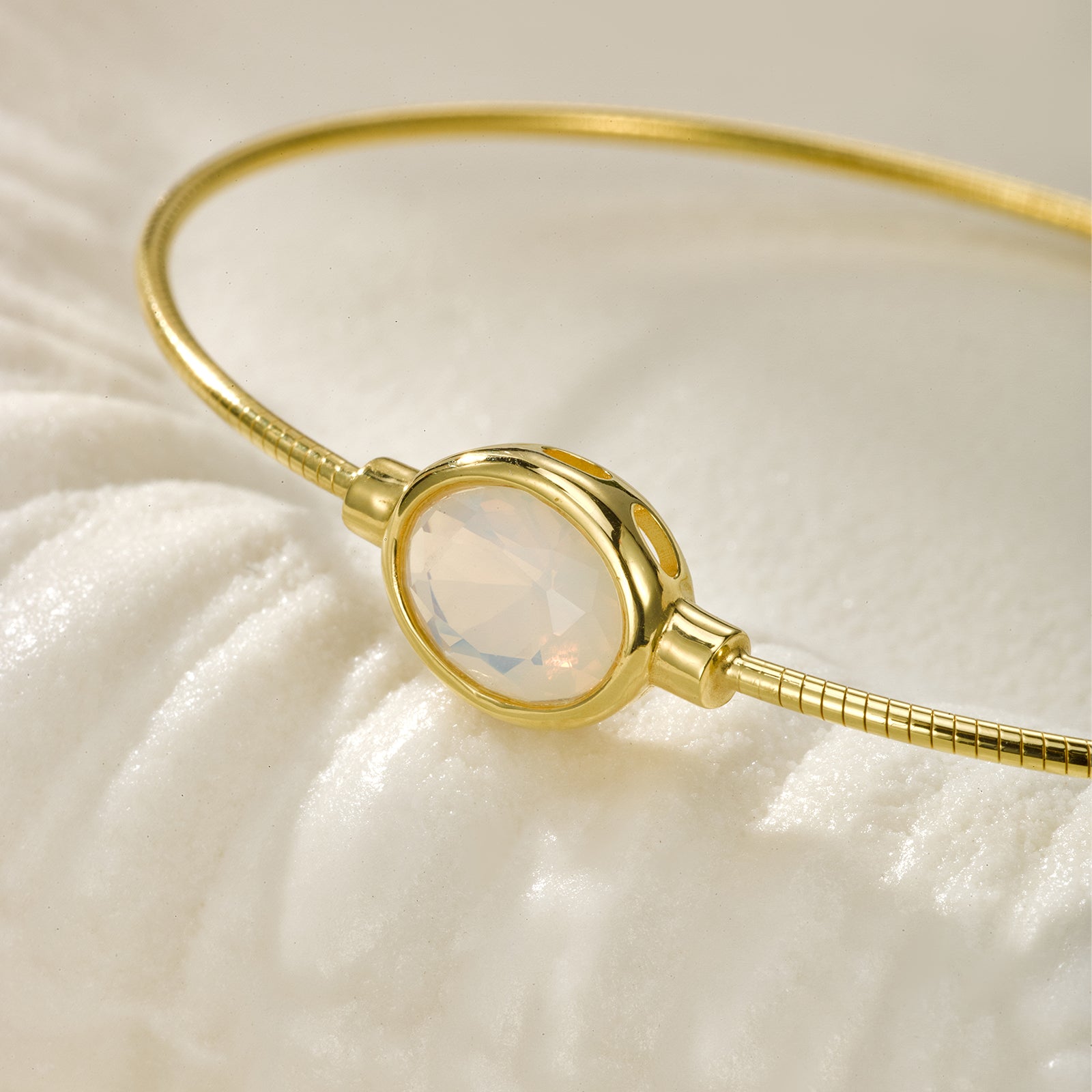 BLOOMVERE MOONSTONE BRACELET