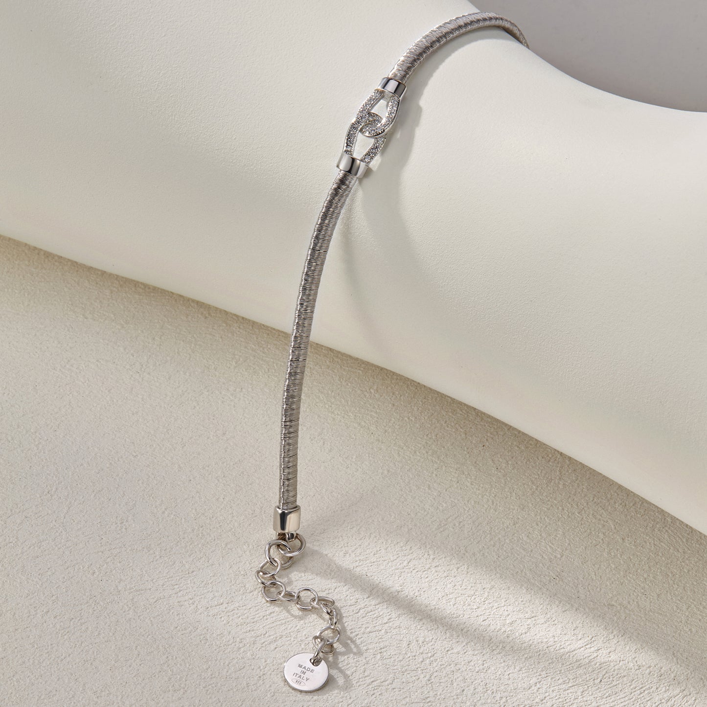 BLOOMVERE ADJUSTABLE BUCKLE BRACELET